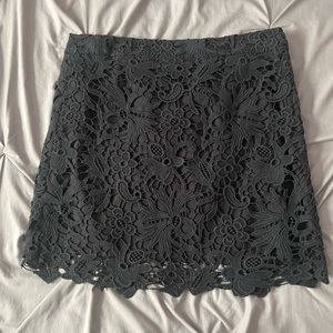 Banana Republic lace mini skirt